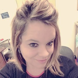 Meet your Posher, Dena